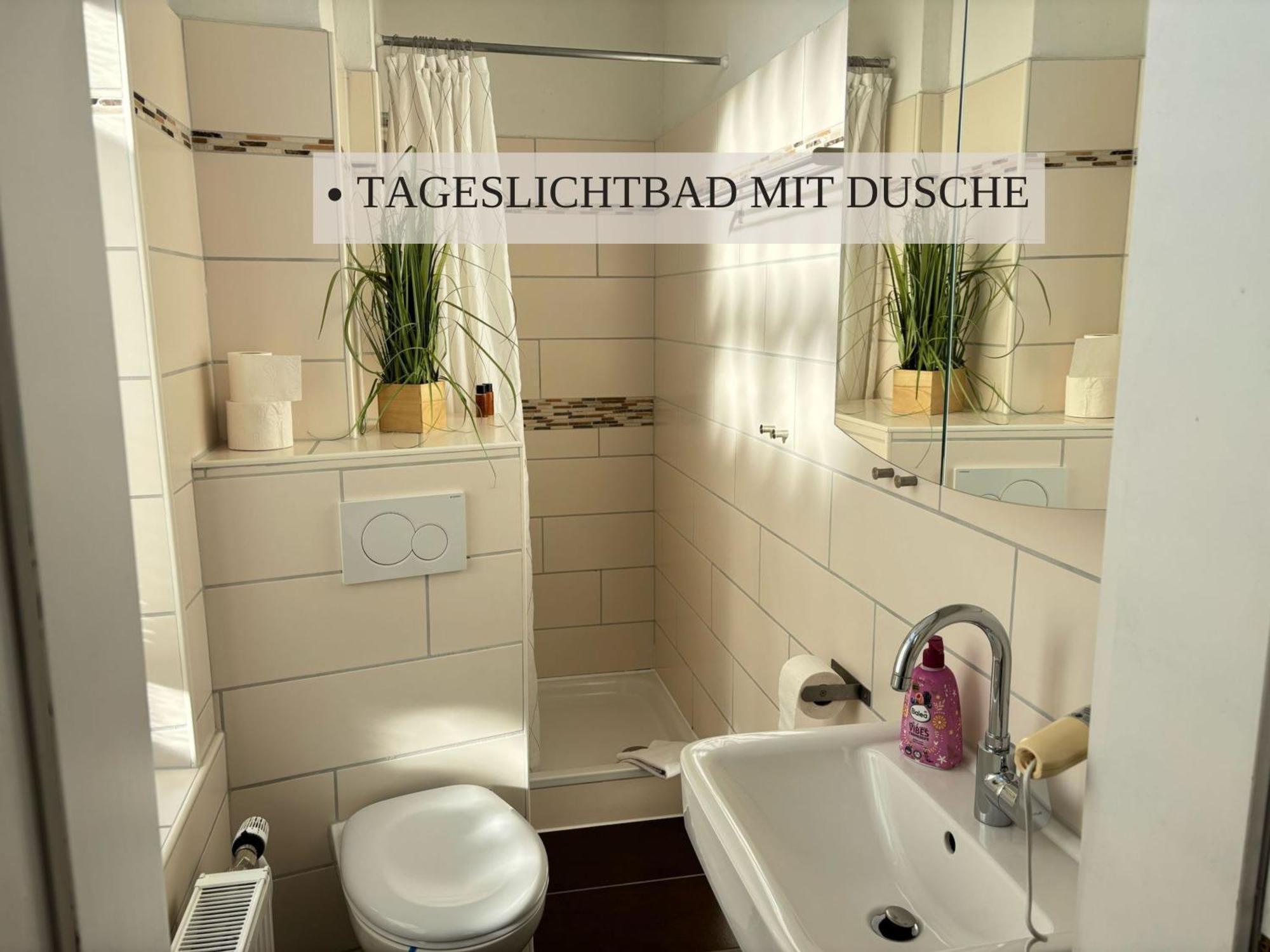 Haus Krabbe Apartments Mit Doppelbetten, Fuer 1-2 Personen, Hunde Kostenfrei Willkommen, Kostenfreier Parkplatz, Zwischen Bremerhaven Und Cuxhaven Gelegen Wremen Dış mekan fotoğraf