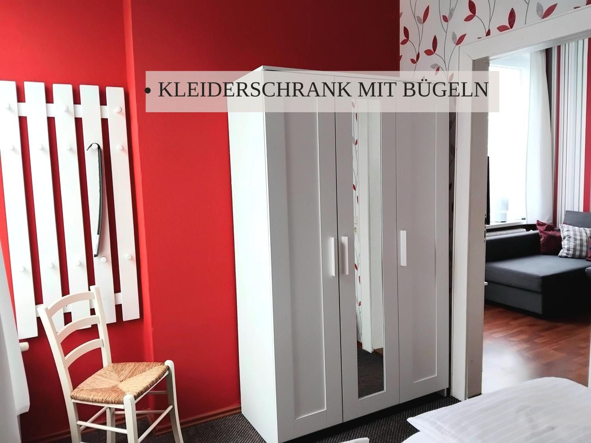 Haus Krabbe Apartments Mit Doppelbetten, Fuer 1-2 Personen, Hunde Kostenfrei Willkommen, Kostenfreier Parkplatz, Zwischen Bremerhaven Und Cuxhaven Gelegen Wremen Dış mekan fotoğraf